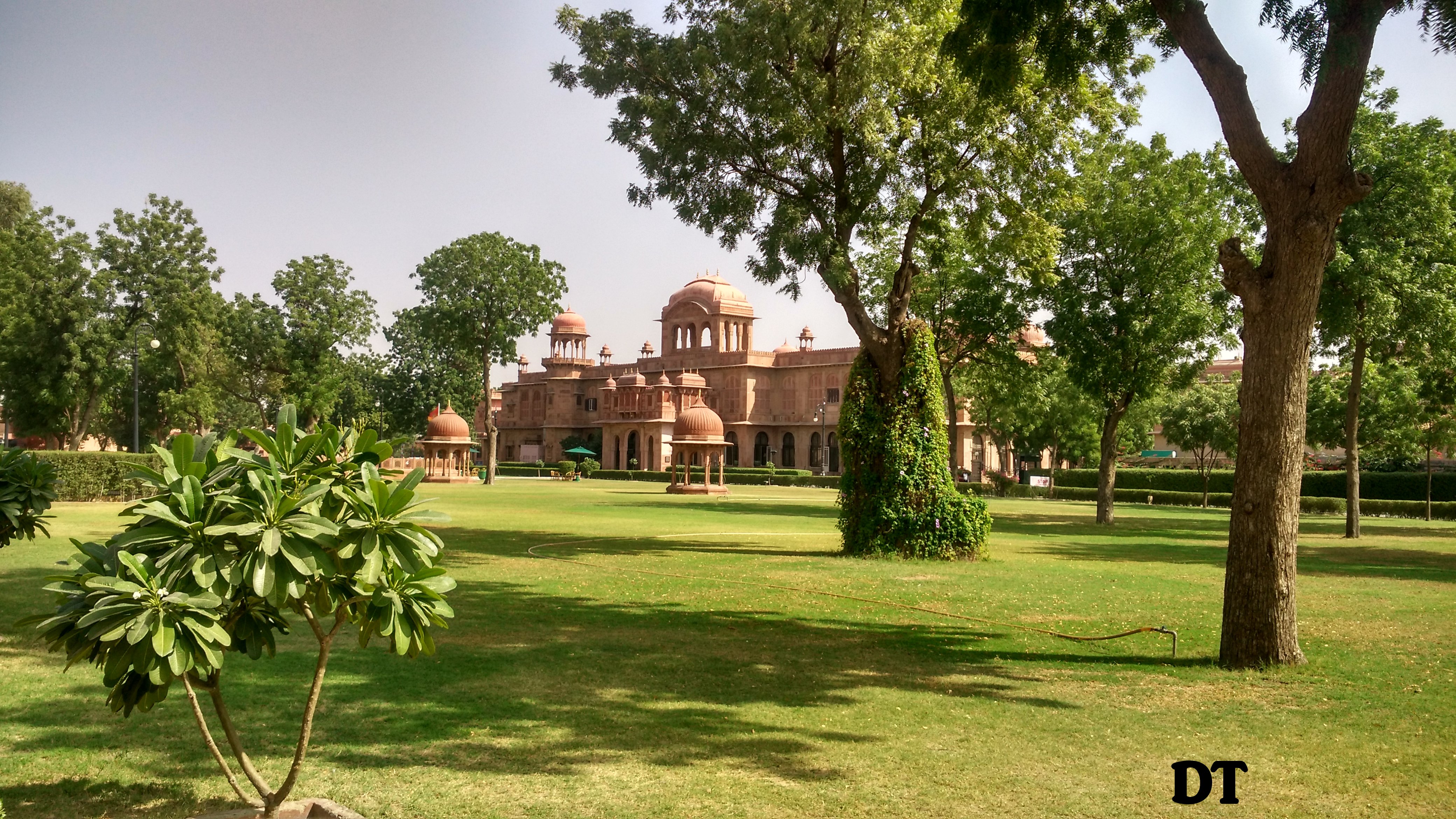 LALGARH PALACE