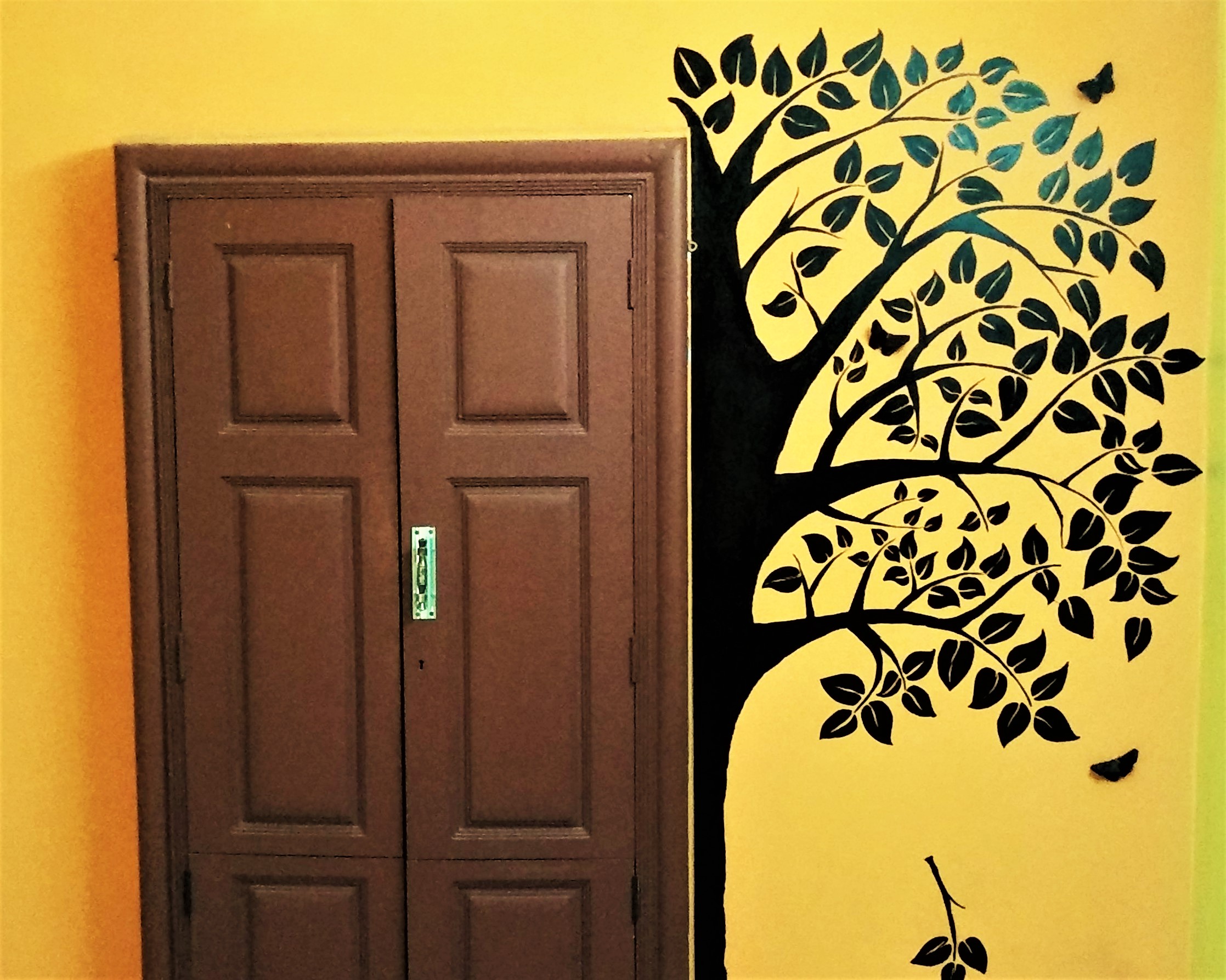 DIY WALL ART – TREE (THEME BASED)